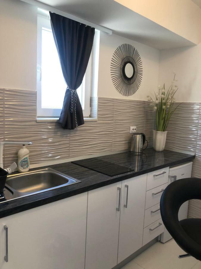 Luxury Studio Apartment Marinovic Makarska Exterior foto